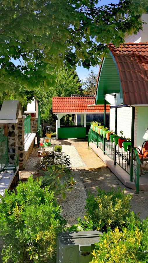 Dolce Villa Balaton Vonyarcvashegy Exterior photo