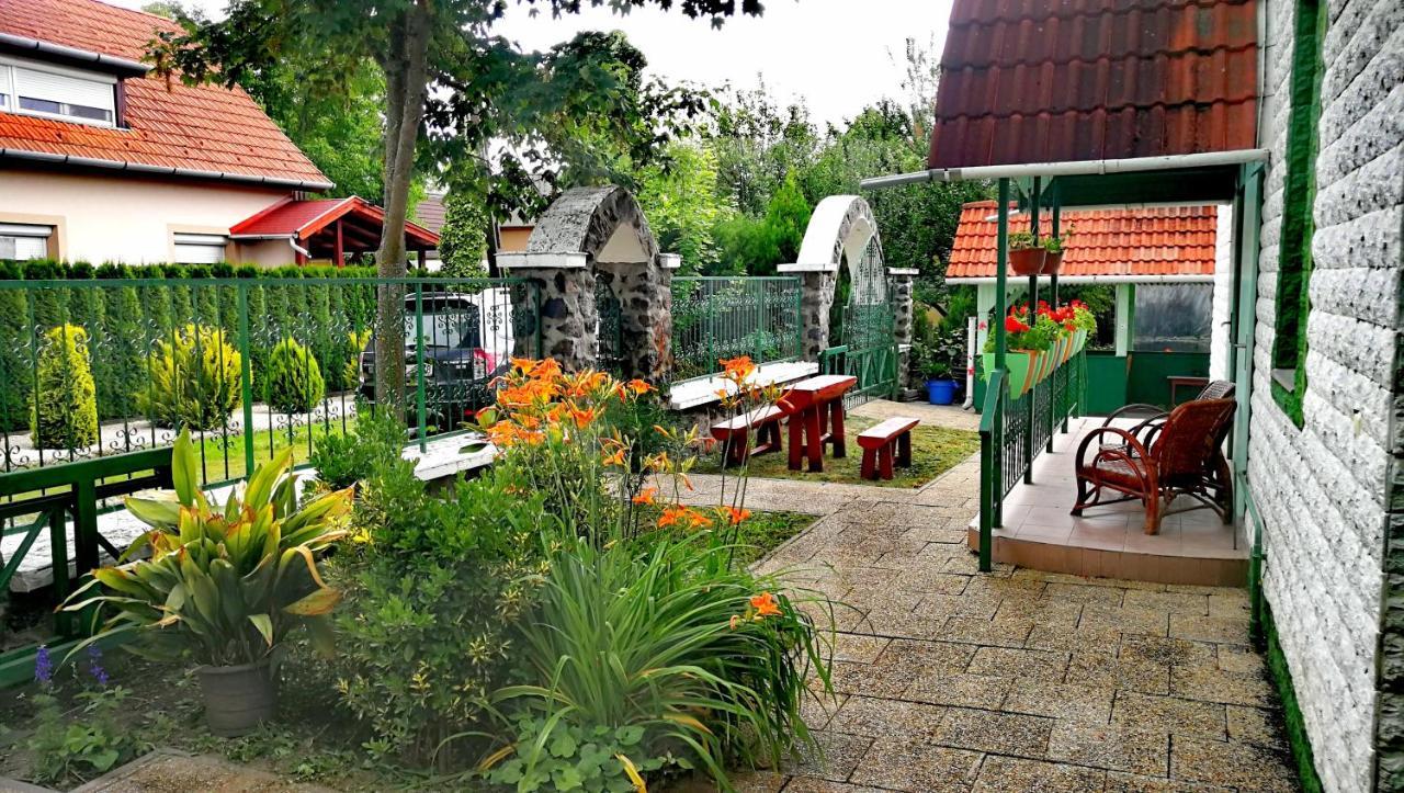 Dolce Villa Balaton Vonyarcvashegy Exterior photo